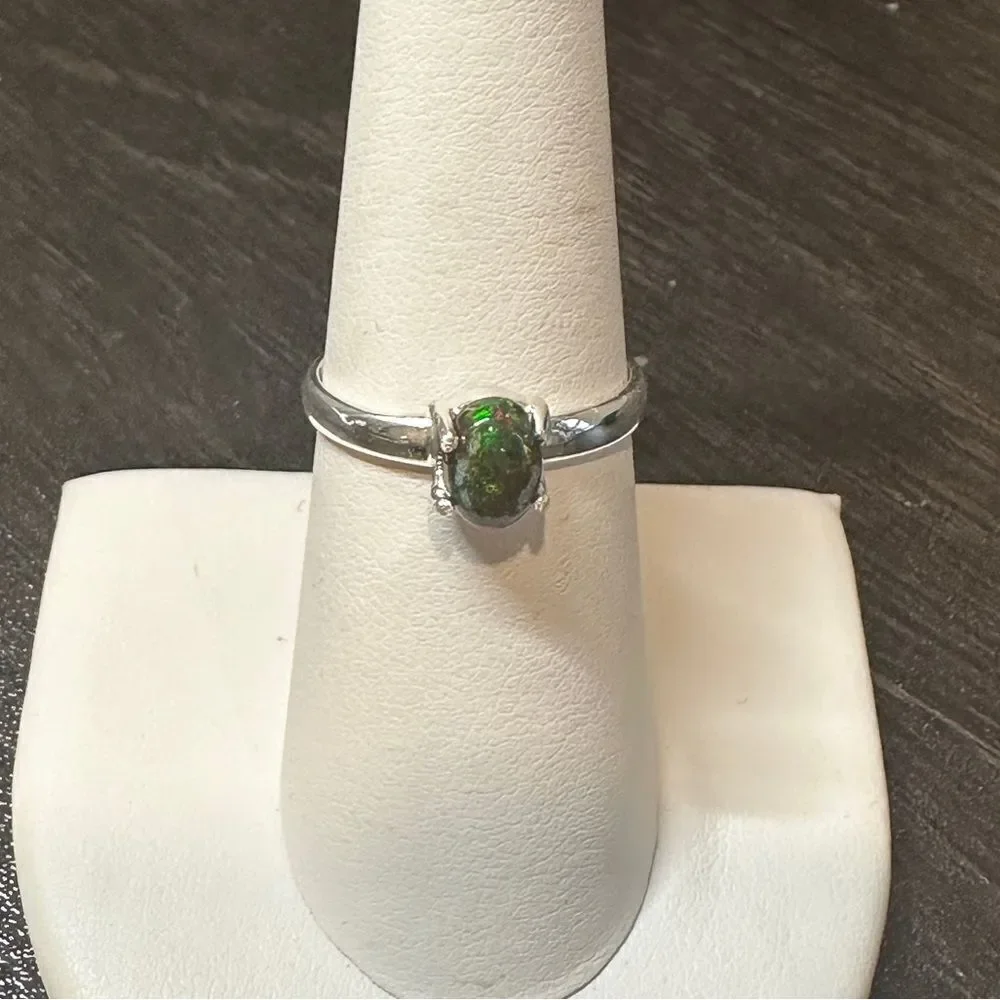 5x7mm‎ cabochon opal solitaire in sterling silver!